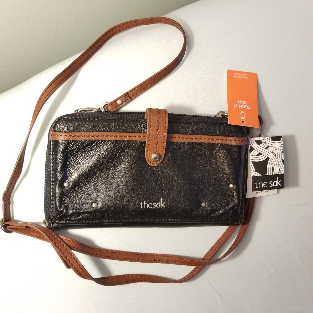 The SAK LEATHER WALLET   "NEW"